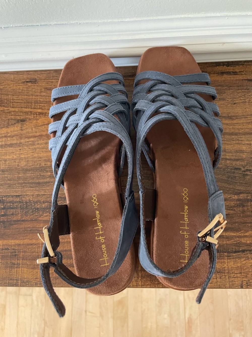 House of Harlow 1960 Blue Strappy Platform Sandals with Gold Buckle - Picture 3 of 6